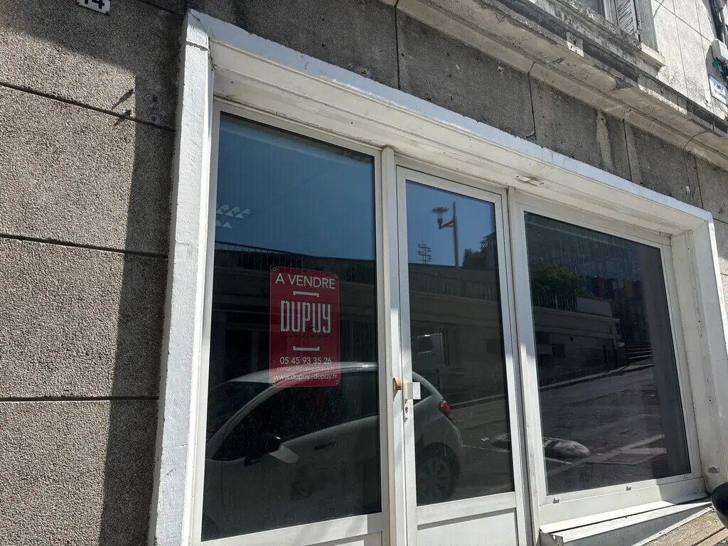 Retail in Angoulême for sale Building Photo- Image 1 of 7