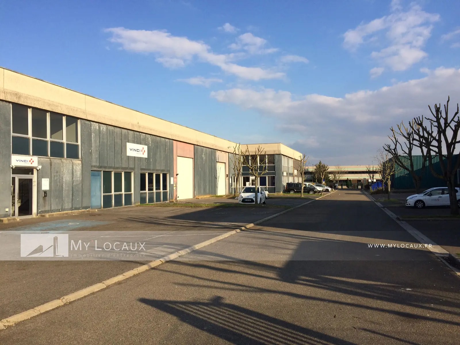 Flex in Argenteuil for lease Building Photo- Image 1 of 9