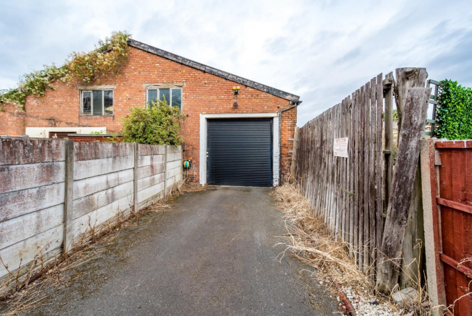 62A Compton Rd, Southport for sale - Building Photo - Image 1 of 1