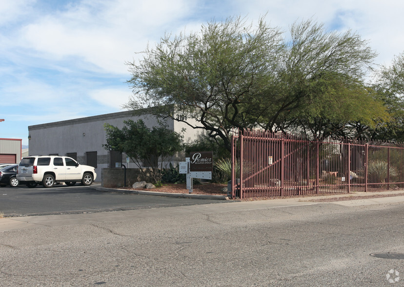 3191 E 44th St, Tucson, AZ for lease - Primary Photo - Image 1 of 5