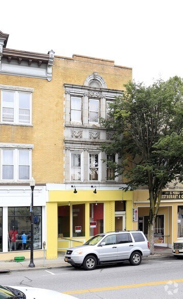 15-17 E Main St, Mount Kisco, NY for sale - Primary Photo - Image 1 of 1