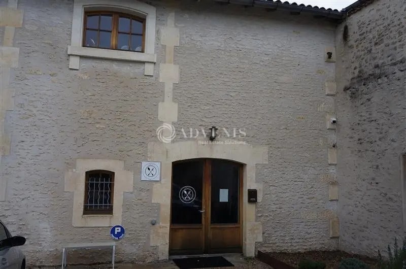 Office in Cognac for lease - Building Photo - Image 1 of 4