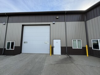 More details for 3300-3304 Hamilton St, Bismarck, ND - Industrial for Lease