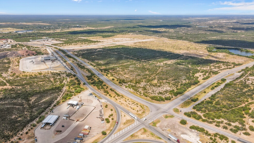 202 TX-255, Laredo, TX for sale - Building Photo - Image 2 of 11