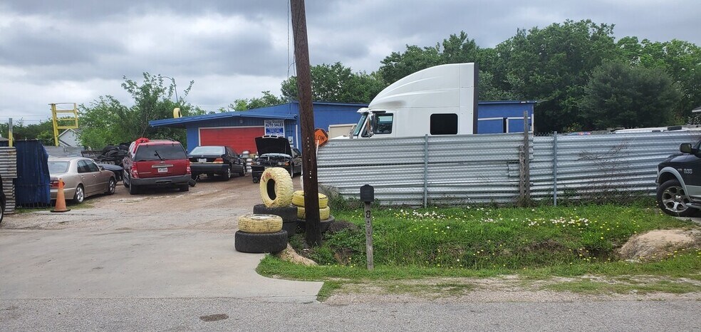 8901 Brandon St, Houston, TX for sale - Primary Photo - Image 1 of 1