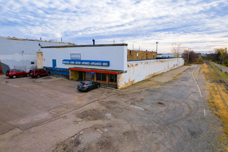 700 E Kalamazoo St, Lansing, MI for sale - Building Photo - Image 1 of 8