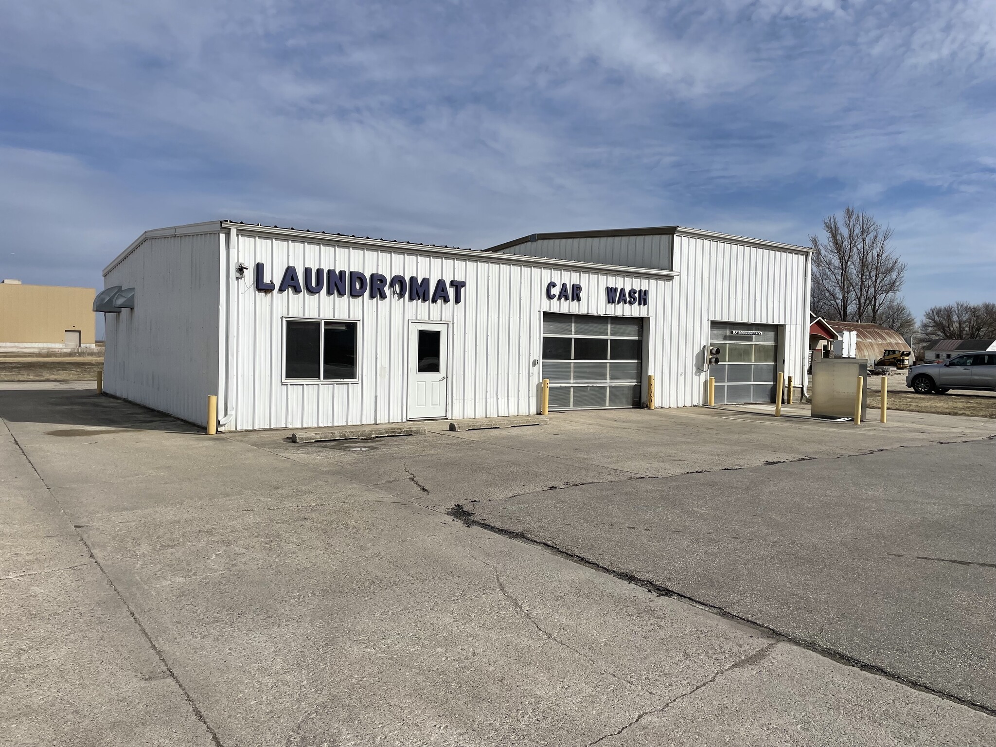 214 2nd Ave NE, West Bend, IA for sale Primary Photo- Image 1 of 1