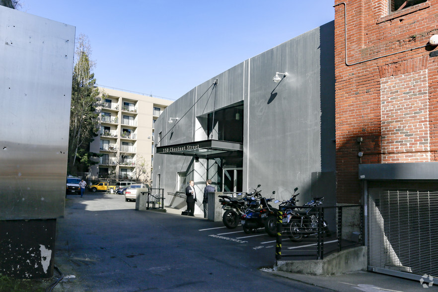 150 Chestnut St, San Francisco, CA for lease - Building Photo - Image 1 of 1