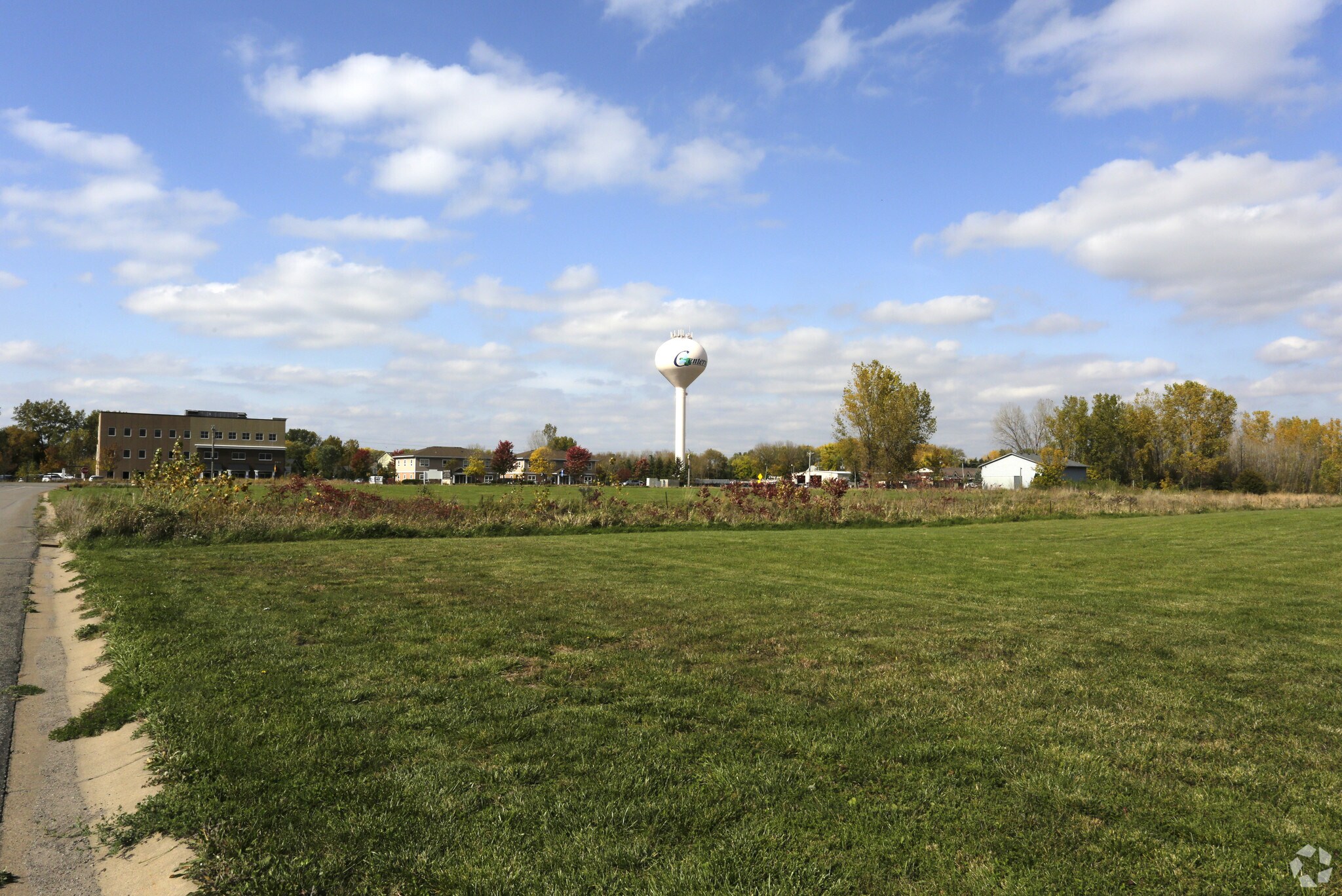20xx Commerce Dr, Centerville, MN for sale Primary Photo- Image 1 of 1