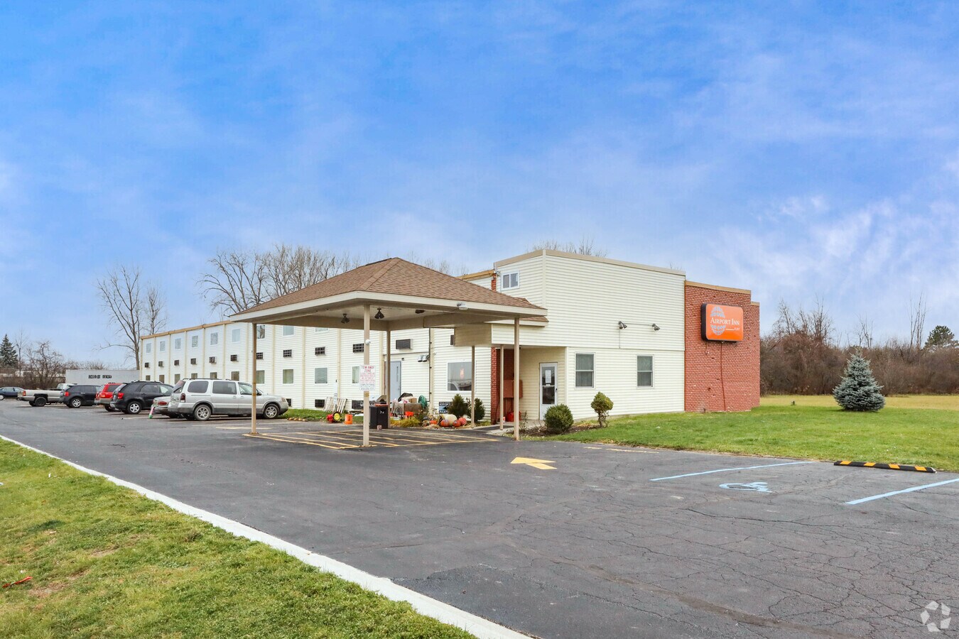 2215 W Bristol Rd, Flint, MI 48507