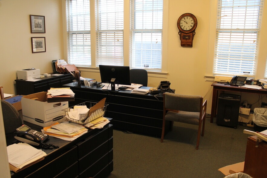 129 Whitney Ave, New Haven, CT for lease - Building Photo - Image 2 of 6