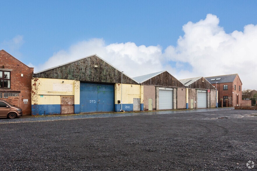 Weir St, Darlington for lease - Building Photo - Image 3 of 3