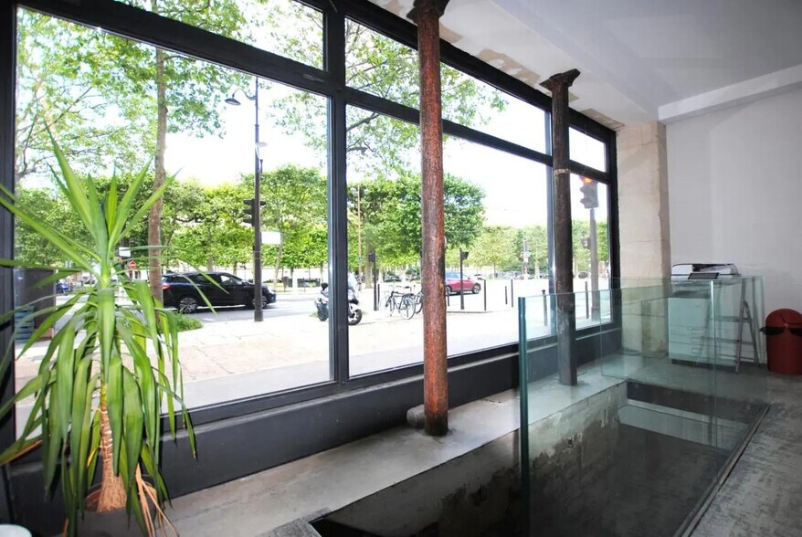 36 Avenue Duquesne, Paris for sale - Interior Photo - Image 1 of 9