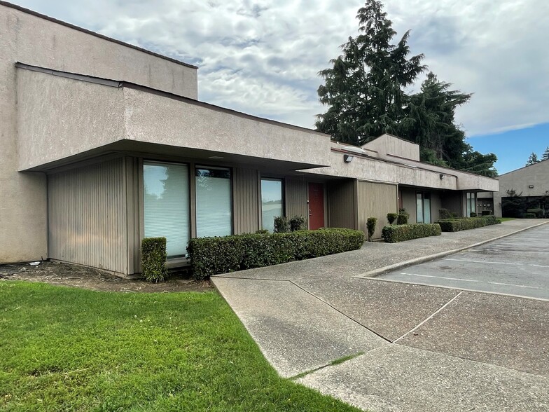 2522 Grand Canal Blvd, Stockton, CA for sale - Building Photo - Image 1 of 1