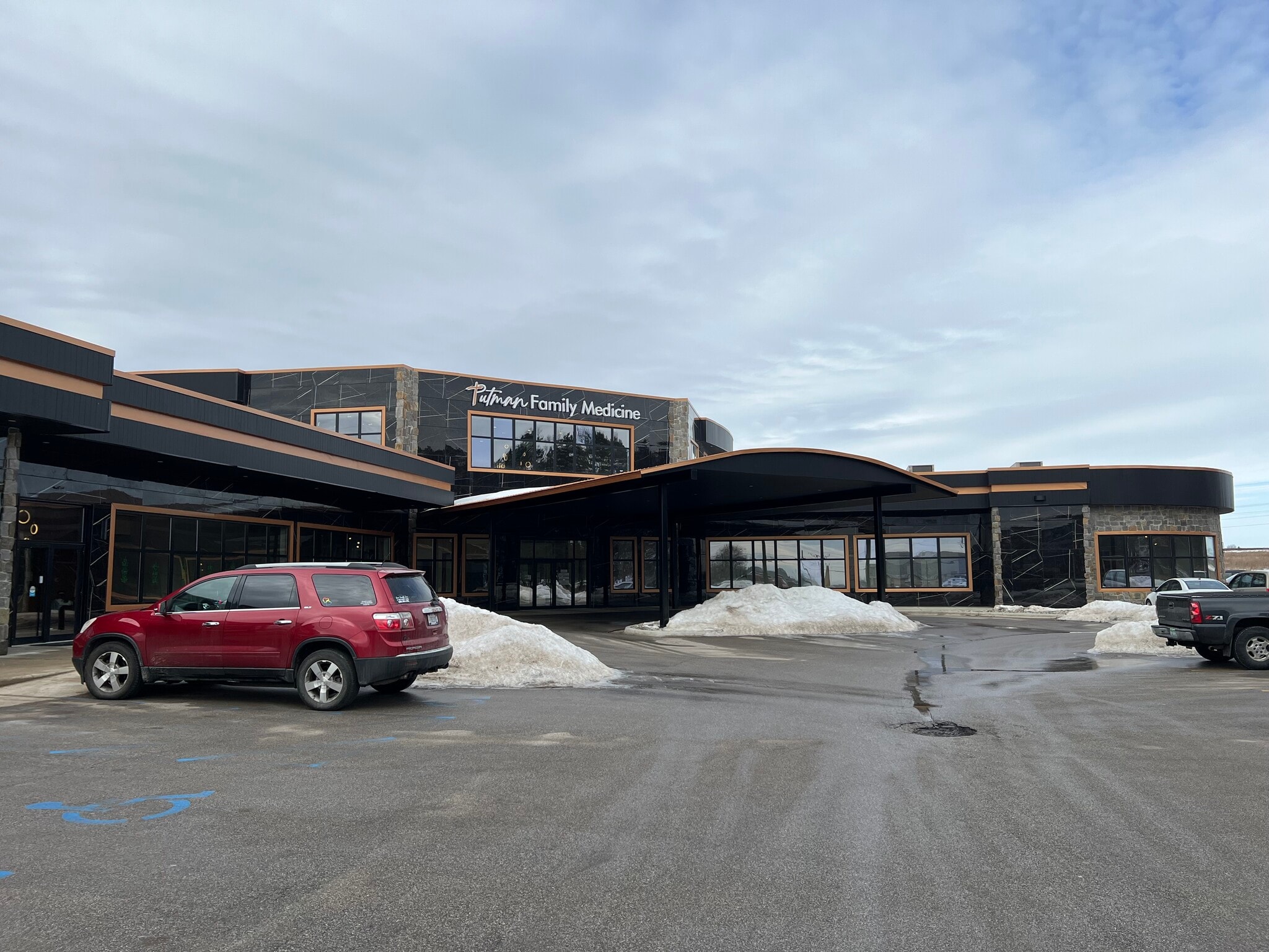 1800 W Caro Rd, Caro, MI for lease Building Photo- Image 1 of 8