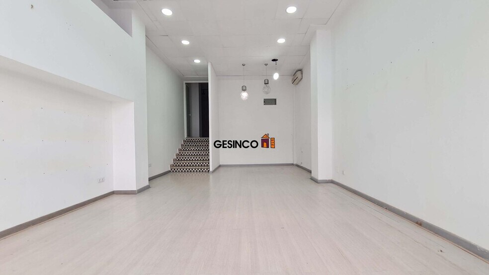 Retail in Ontinyent, Valencia for lease - Building Photo - Image 1 of 7