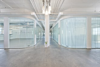 910 S Los Angeles St, Los Angeles, CA for lease Interior Photo- Image 1 of 1