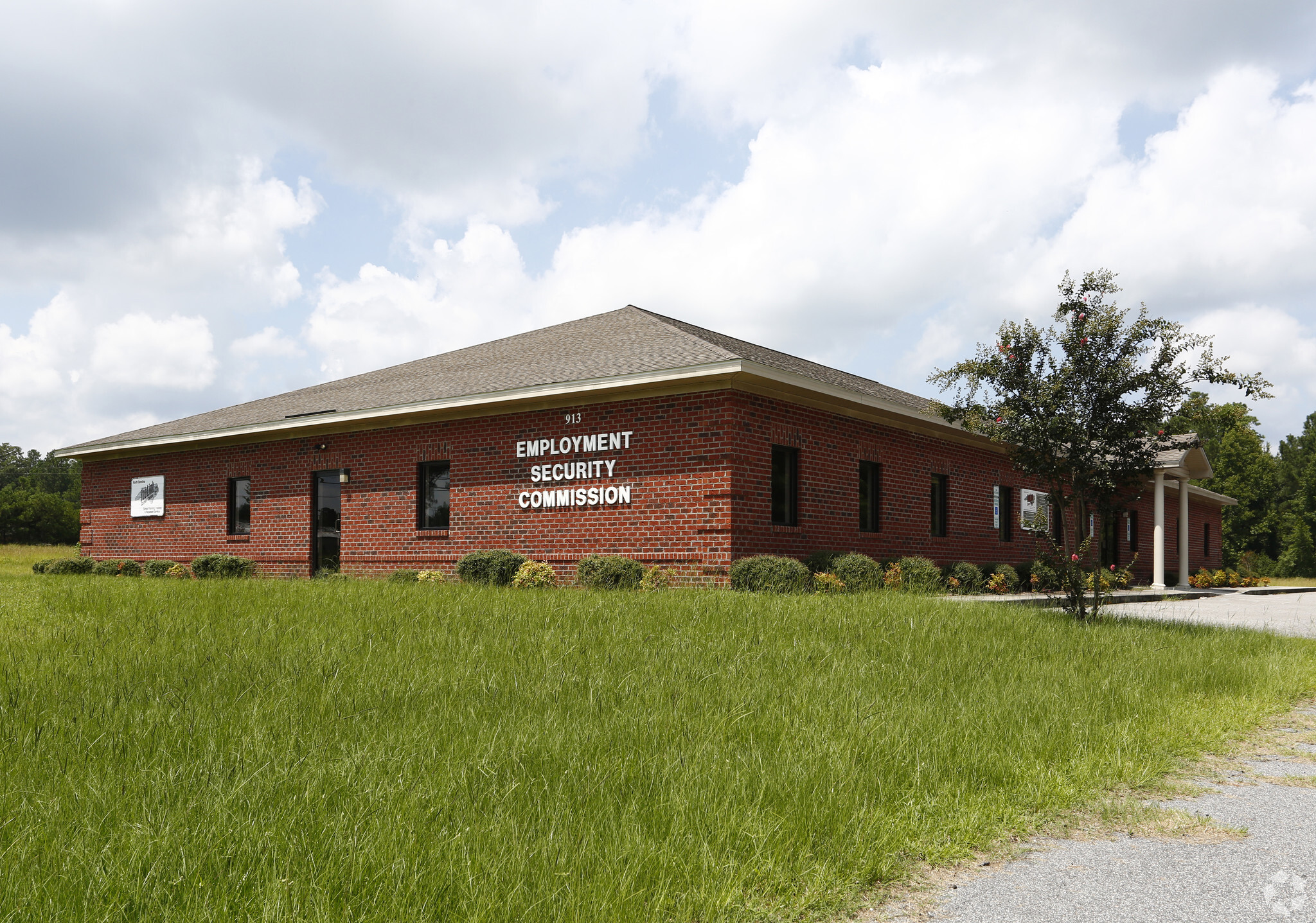 913 Jefferson St, Whiteville, NC for sale Primary Photo- Image 1 of 1