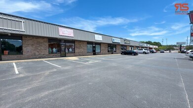 3120 McFarland Blvd, Northport, AL for lease - Commercial Listing Video
