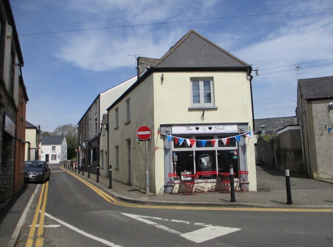 1 Stag Ln, Llantwit Major for sale Primary Photo- Image 1 of 2