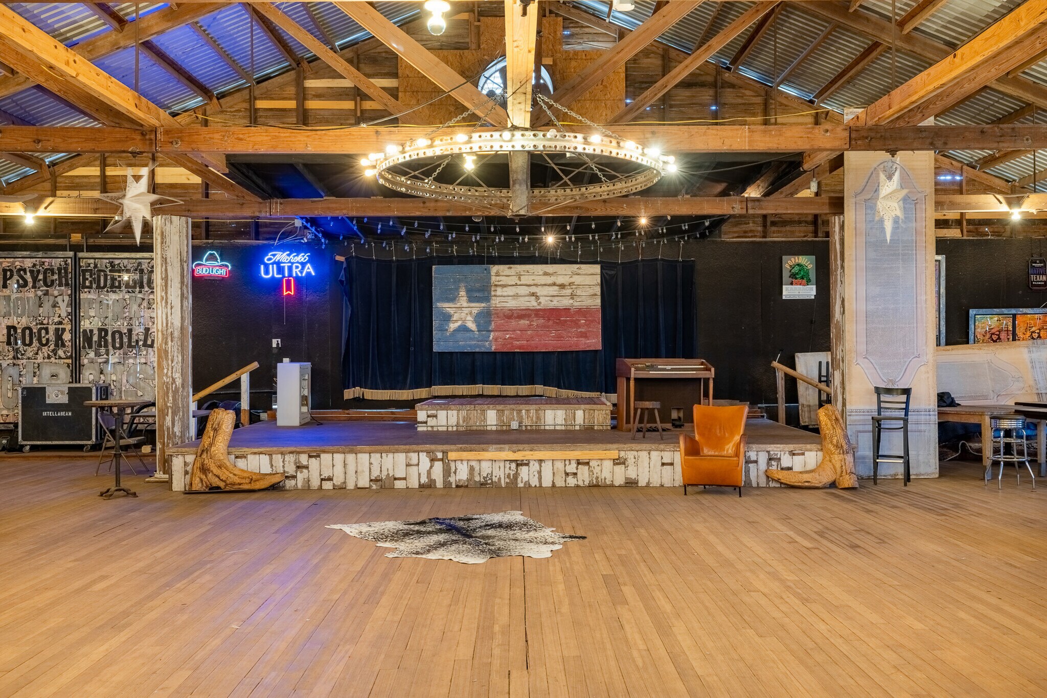 550 Washington Street portfolio of 3 properties for sale on LoopNet.com Building Photo- Image 1 of 21