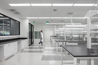 5825 Oberlin Dr, San Diego, CA for lease Interior Photo- Image 1 of 5