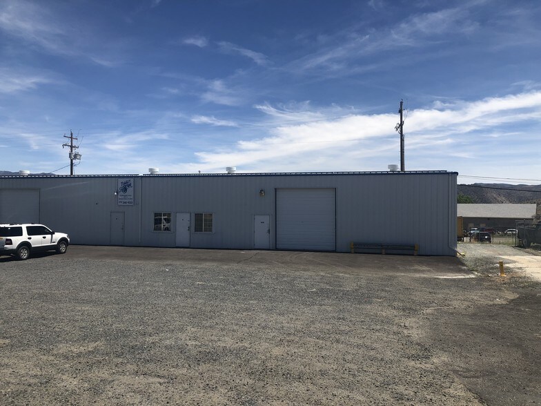 24 Moonlight Rd, Mound House, NV for sale - Primary Photo - Image 1 of 1