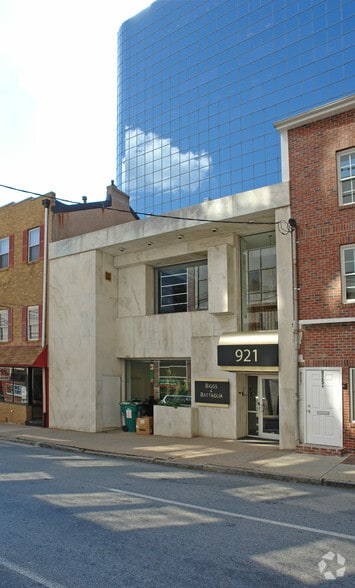 921 Orange St, Wilmington, DE for sale - Primary Photo - Image 1 of 15