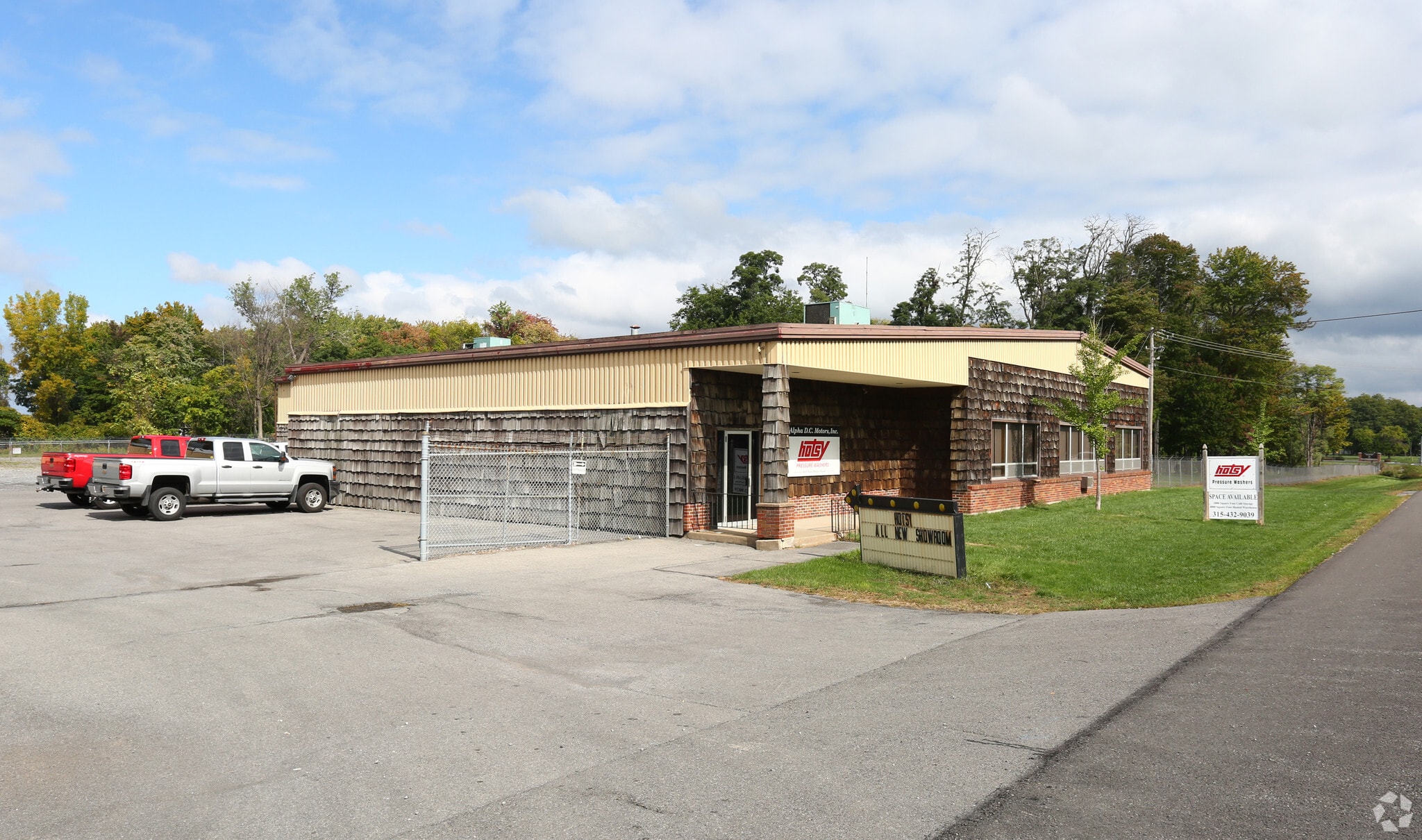 5949 E Molloy Rd, Mattydale, NY for sale Primary Photo- Image 1 of 1