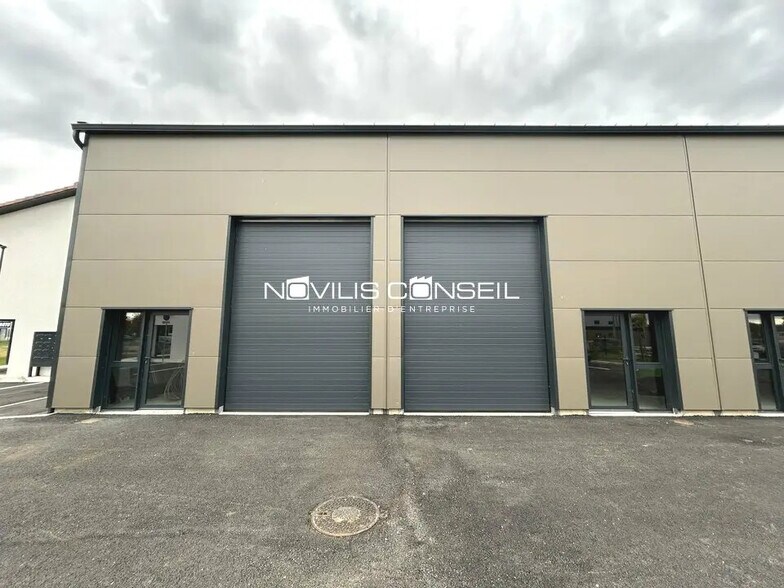 Flex in Buzet-sur-Tarn for lease - Building Photo - Image 2 of 4