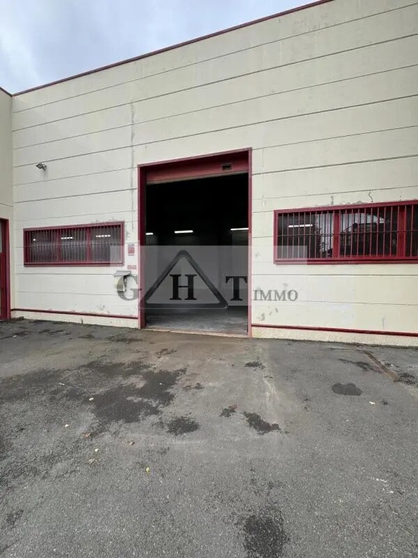 Industrial in Chevry-Cossigny for sale Building Photo- Image 1 of 3