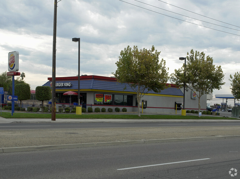 2567 S Clovis Ave, Fresno, CA for lease - Primary Photo - Image 2 of 5