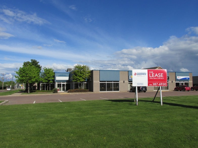 150 Edmonton Ave, Moncton, NB for sale - Building Photo - Image 1 of 1