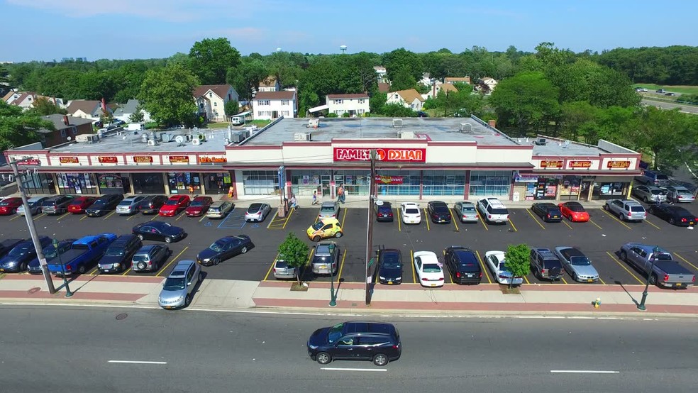 957-979 Nassau Rd, Uniondale, NY for lease - Commercial Listing Video - Image 2 of 6