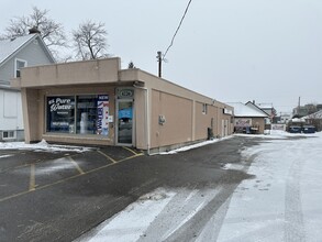 4326 Drummond Rd, Niagara Falls, ON for lease Building Photo- Image 2 of 64