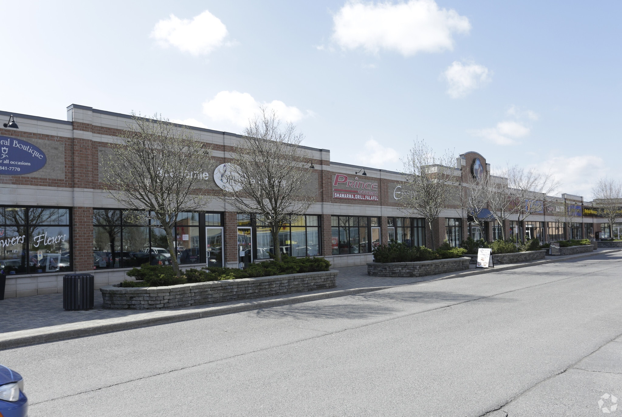 900 Watters Rd, Ottawa, ON for sale Primary Photo- Image 1 of 1