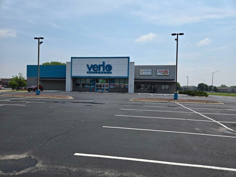 1613 N Spring St, Beaver Dam, WI for lease - Primary Photo - Image 1 of 2