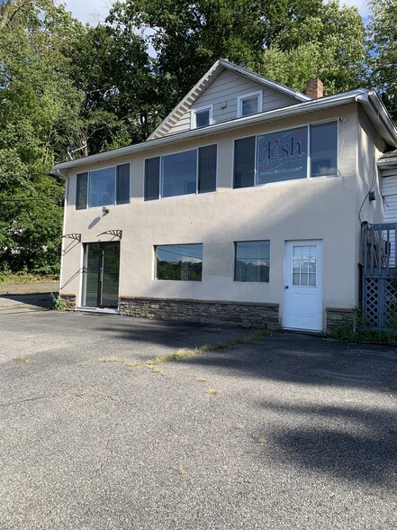 748 Milford Rd, East Stroudsburg, PA for sale - Building Photo - Image 3 of 3