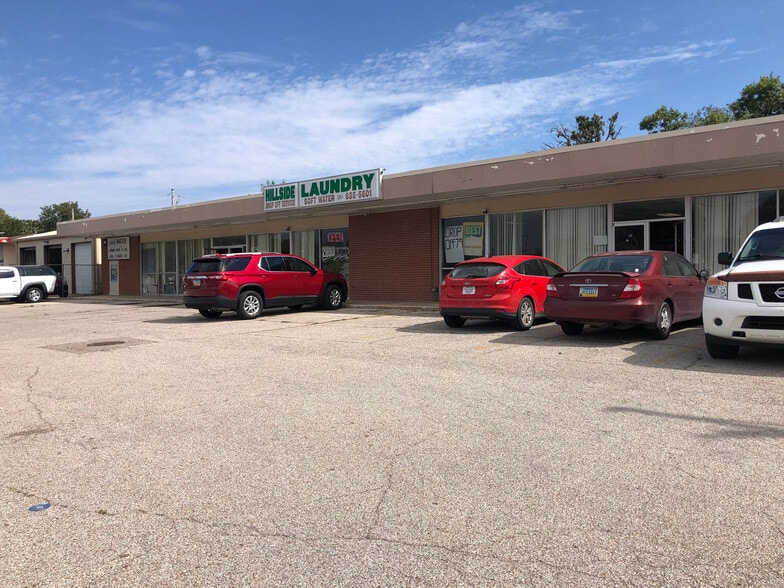 2890 S Hillside St, Wichita, KS for sale - Building Photo - Image 1 of 5