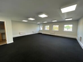 Balfour Ct, Leyland for lease Interior Photo- Image 1 of 2