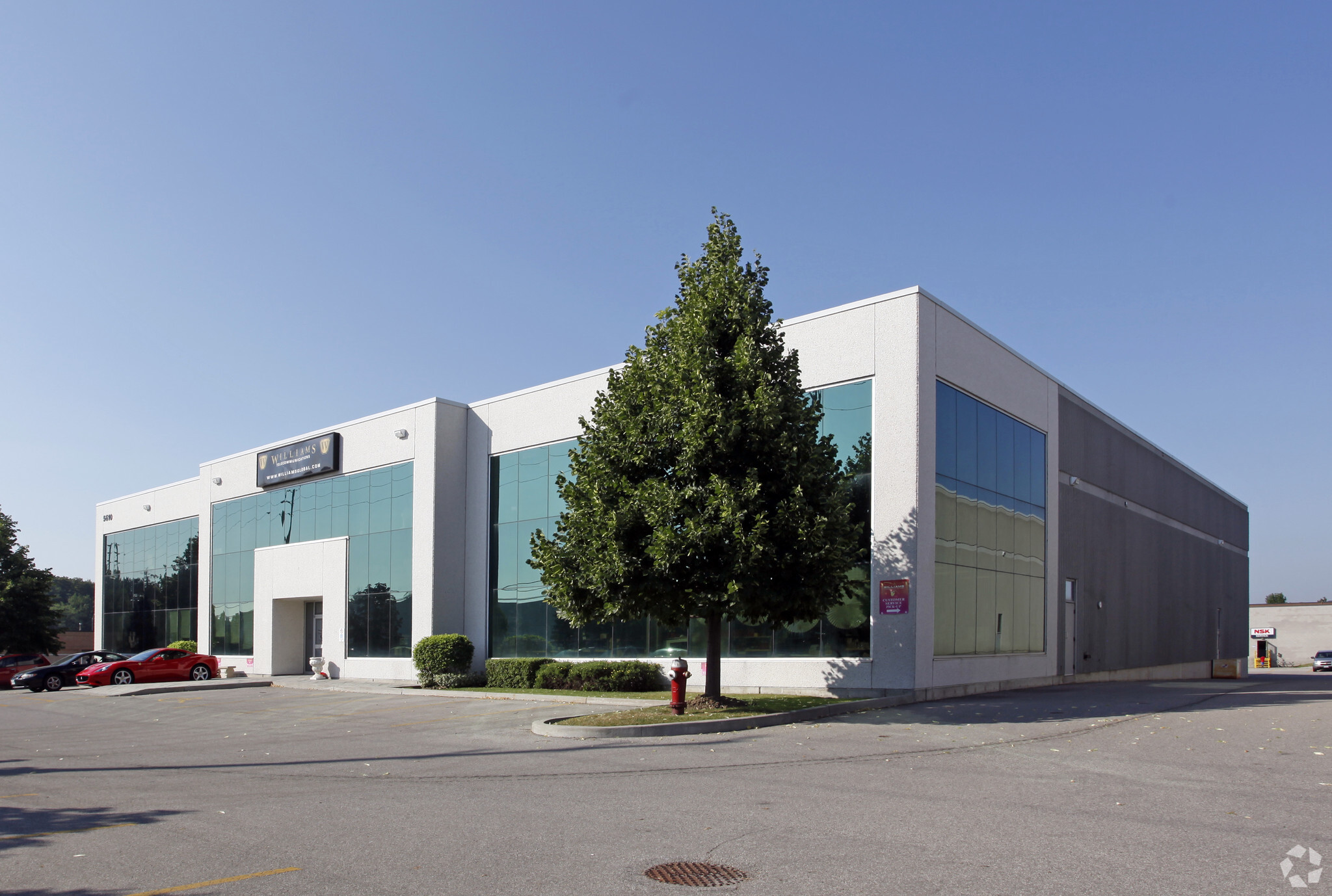 5610 Kennedy Rd, Mississauga, ON for lease Primary Photo- Image 1 of 3