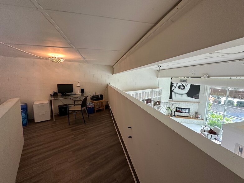 103 Wade Hampton Blvd, Greenville, SC for lease - Building Photo - Image 3 of 15