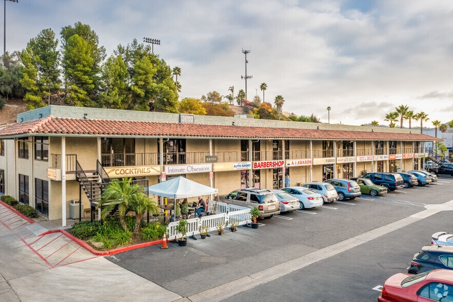 28752 Marguerite Pky, Mission Viejo, CA for lease - Building Photo - Image 1 of 4