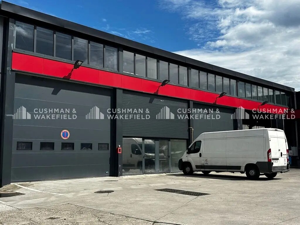 Flex in Strasbourg for lease Building Photo- Image 1 of 8