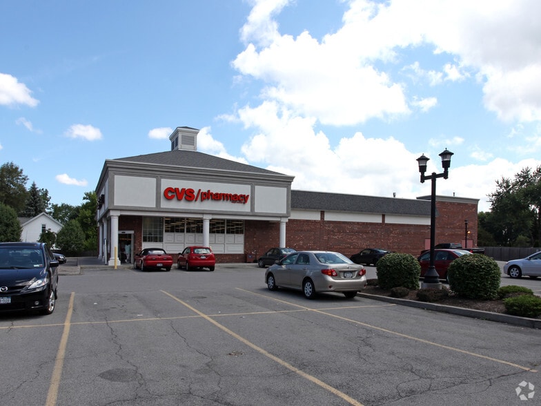 2709 Chili Ave, Rochester, NY for sale - Primary Photo - Image 1 of 1