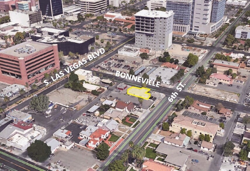 514 E Bonneville Ave, Las Vegas, NV for lease - Building Photo - Image 2 of 19