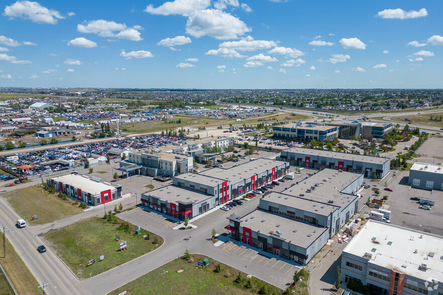 6520 36 St NE, Calgary, AB for sale - Aerial - Image 2 of 7