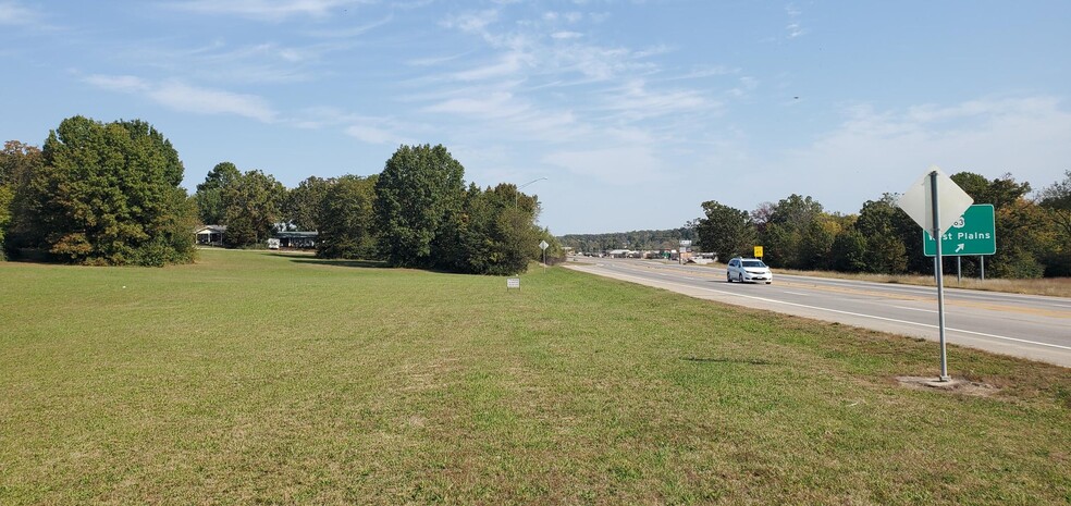 000 Hoglen Dr, West Plains, MO for sale - Primary Photo - Image 1 of 4