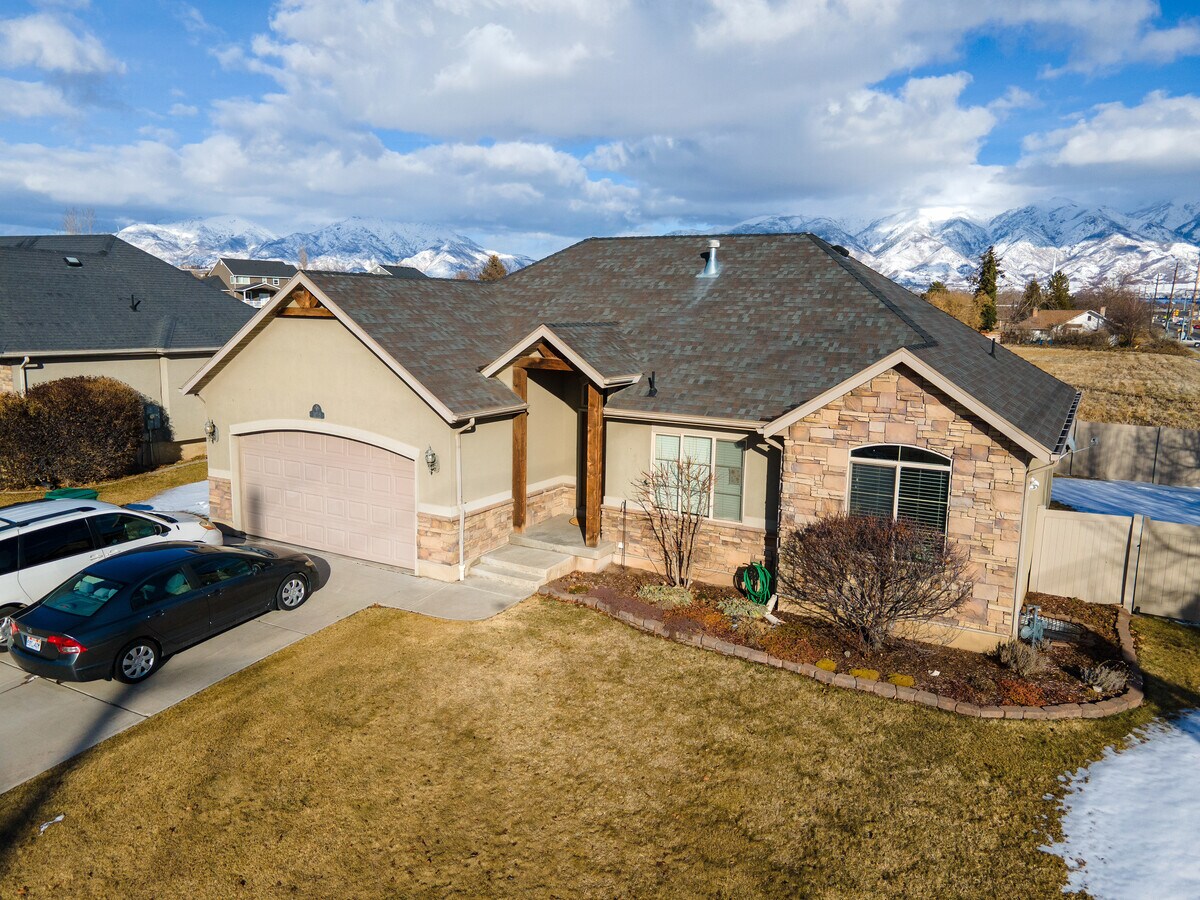 1018 N 2325 W, Layton, UT 84041