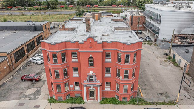 34-36 E Milwaukee St, Detroit, MI for sale Building Photo- Image 1 of 1